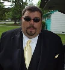 Noel Riggs's Instagram, Twitter & Facebook