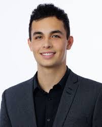 Eric Thibodeau's Instagram, Twitter & Facebook