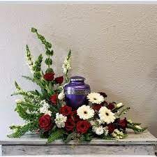 Urn wreaths, picture accents, and about cremation services. Wreaths For Cremation Urns And Memorial Photo Frames Florida Flowers Scarborough On Flower Shop Local Florist Same Day Flower Delivery