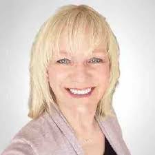 Kimberly Strand's Instagram, Twitter & Facebook