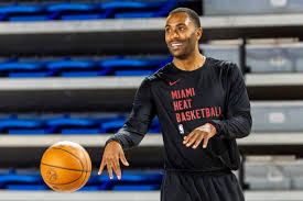 Heat up first in NBA summer trial of radical change to scoring system; also, computerized ball in play