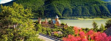 Unsere experten präsentieren alle klima & wetter infos für batumi. Familienreisen Georgien For Family Reisen