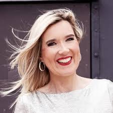 Jill Raff's Instagram, Twitter & Facebook