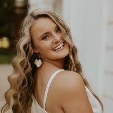 Heather Ivey's Instagram, Twitter & Facebook