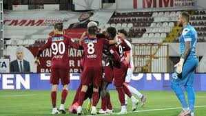 Hatayspor'a galibiyeti getiren golleri el kaabi, ruben ribeiro ve penaltıdan mame diouf kaydetti. Hatayspor Antalyaspor 3 2 Mac Sonucu Ozet Fotomac