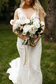 How much do wedding flowers cost? How Much Does A Wedding Florist Cost In Nj A Petal To Peddle New Jersey Wedding Florist