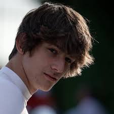 Dario Cabanelas Altukhov added...