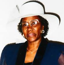 Eloise Willis's Instagram, Twitter & Facebook