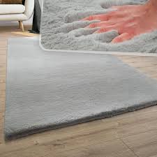 The noun teppich is declined with the declension endings s/e. Teppich Wohnzimmer Kunstfell Plusch Hochflor Kaufland De