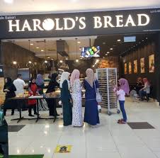 Situated in parit buntar, this hotel is within 20 mi (32 km) of design village outlet mall, aeon mall bukit mertajam, and negeri pulau pinang stadium. Harolds Bread Parit Buntar Home Facebook