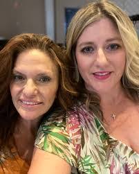 Tamara Dooley's Instagram, Twitter & Facebook