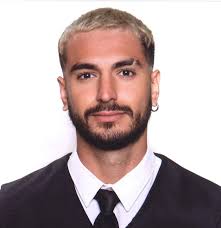 Hello! My name is Ricardo, I'm a 24 year old criminology student from  Spain. I study online, which allows me to work as well. I'm currently  searching for a room in Amsterdam