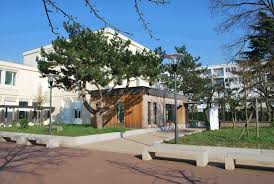 College Les Bons Raisins A Rueil Malmaison Par Baillon Henrion Architectes Architecte Architecture College