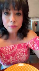 How do you eat your steak? #fyp #browneyes #browneyedgirl #956 #hispanic  #rgv956 #proudamerican #over50club #tennessee #georgia #70sbaby #love  #80sbaby #northcarolina #over50women #80smusic