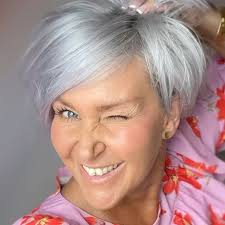 Helen Bunch (@simpson.house) • Instagram photos and videos