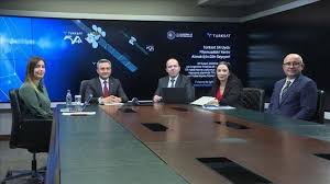 Ertok da türksat 5a uydusunun yapımına airbus ds firmasının fransa ve i̇ngiltere'deki tesislerinde takvime uygun şekilde devam edildiğini söyledi. Turki Akan Luncurkan Satelit Turksat 5a Pada Desember Republika Online