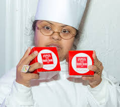 Ari Schuster's Instagram, Twitter & Facebook