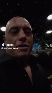 Emerson Gray (@EmersonGray_)