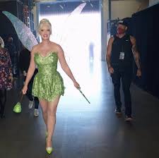 View images and find out more about katy perry kicks off ischgl winter season at getty images. Katy Perry On Twitter Tink Fast Halfway Through The Top 10 Of Americanidol Tune In To Abcnetwork If You Believe In Fairies As Much As I Believe In This Group Clapclap