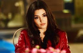 Hande Ercel They Ve Badly Managed My Career Hande Ercel Stylish Girl Pic Beautiful Girl Face