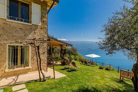 170 m² groß, verteilt auf zwei etagen. Pin Auf Urlaub