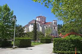 Όταν κάποια στιγμή ο τούρκος αξιωματικός επισκέφτηκε τη μέκκα για προσκύνημα, ο άγιος ιωάννης με θαυμαστό τρόπο έστειλε από το προκόπι στην μέκκα. Agios Iwannhs Rwsos Prokopi Eviagreece