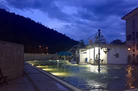 Ērya by suria hot spring bentong places you 17.2 mi (27.7 km) from genting skyway and 21.7 mi (34.9 km) from genting highlands theme park. A Breezy Greenie Getaway To Suria Hot Spring Resort At Bentong Wander Baz