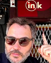 Ian Pooley is one of the top tier techno producers/Djs and recognised as  such