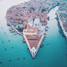 Buscá y compará tarifas aéreas en tripadvisor para encontrar los mejores vuelos para tu viaje a venecia. Venecia Desde El Aire Rtvang Retrovanguardia Venecia Veneto Venezia Igersvenezia Venice Dron Ae Viajar A Italia Lugares Preciosos Italia Lugares
