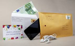 Wenn deine waage nicht richtig geht, dann klebe lieber etwas mehr porto drauf. Angebot Der Post Ab Juli Kann Man Bargeld Per Brief Schicken Kolnische Rundschau