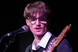 Josh Hazelden plays 'For You' at Brighton gig