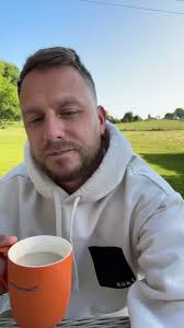 @dapperlaughs's video Tweet