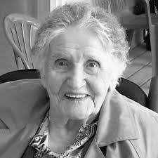 Shelley Schaffer's Instagram, Twitter & Facebook