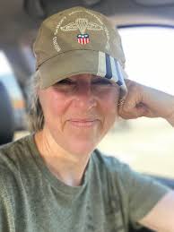 Alex House (@funnielady) • Instagram photos and videos