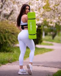 People of this zodiac sign like music, books, magazines, chatting, short trips and dislike being alone, repetition and routine. Oana Dragulescu Salteaua Gymbeam Imi Este De Mare Ajutor Facebook