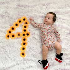 3 4 aylik cicekli bebek fotografi bebek bebek fotograflari bebek sagligi