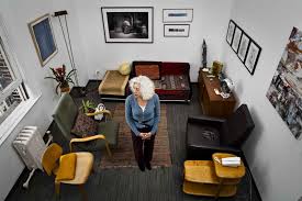 Inside The Minds And Offices Of 15 Psychotherapists Psychology Office Decor Therapy Office Decor Therapist Office