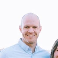 Robbie Larson's Instagram, Twitter & Facebook