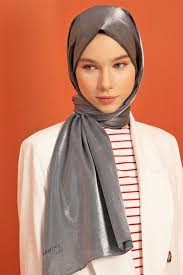 Armine Trend Irem Sal Fume Siyah 2020 Trendler Sal Siyah