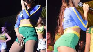 The u/melody32gostosa community on reddit. De Jogadora De Futebol Anitta Rebola Canta Hits E Ganha Publico Paulista