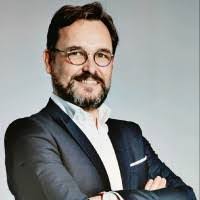 Benoit Laurent's Instagram, Twitter & Facebook