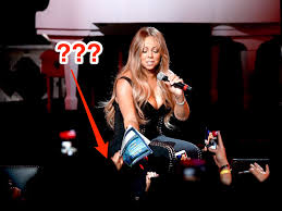 Snoop dogg & jermaine dupri. Mariah Carey Squatted Like She Was Sitting On An Invisible Chair