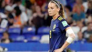 Den svenska stjärnan har förlängt kontraktet över nästa säsong. Asi Es Kosovare Asllani La Primera Galactica Del Real Madrid Femenino