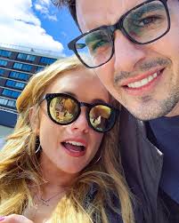 Good Morning! Thanks for prayer and sending love, Miss you all my beloved  fans🙏😍