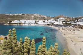 Freuen sie sich auf atemberaubende küstenabschnitte wie santorini, die für ihre sagenhaften strände und idyllischen häuser an den klippen bekannt sind. Mykonos Urlaub Die Besten Tipps Fur Griechenlands Trauminsel