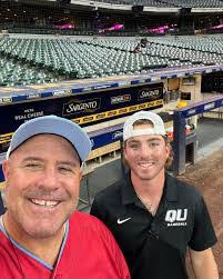 Alex Hagan's Instagram, Twitter & Facebook