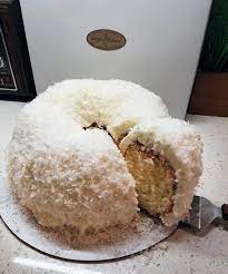 Mexican christmas cake recipe : Doan S Bakery In Woodland Hills Moist Luxuriously Decadent Tom Cruise Coconut Cake Wow Yelp Coconut Cake Cake Desserts