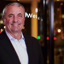 Robyn Gillette's Instagram, Twitter & Facebook