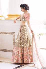 صور ساري هندي 36 ساري هندي في غاية الأناقة بفبوف indian fashion dresses designer dresses indian bridal blouse designs