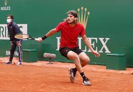 Davidovich fokina first made a name for himself on grass, instead of clay, in 2017, when he became the first spanish wimbledon junior champion since manuel orantes in 1967. Tsitsipas Through To Monte Carlo Semis After Davidovich Injury Daily Sabah